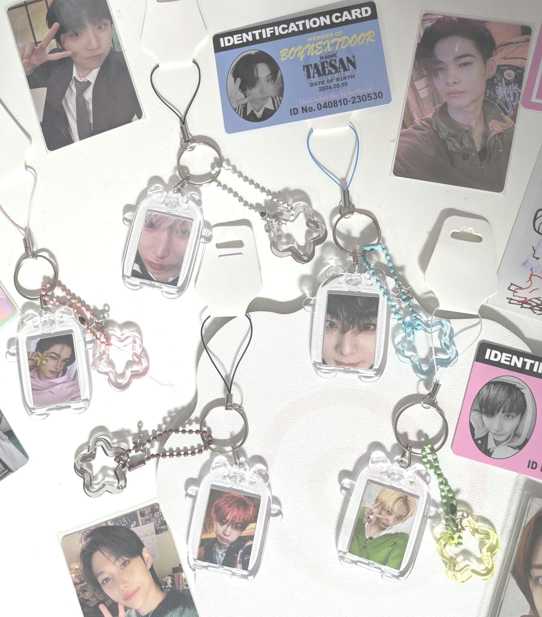 Custom Photo Keyring: Kpop, Anime, or Idol Charm