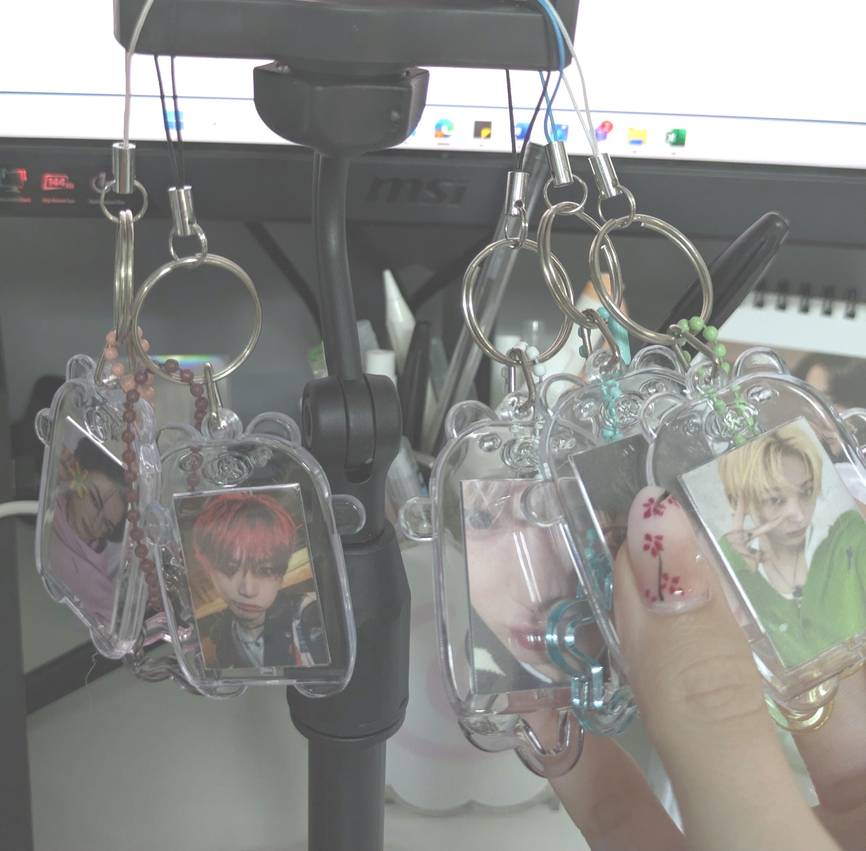 Custom Photo Keyring: Kpop, Anime, or Idol Charm